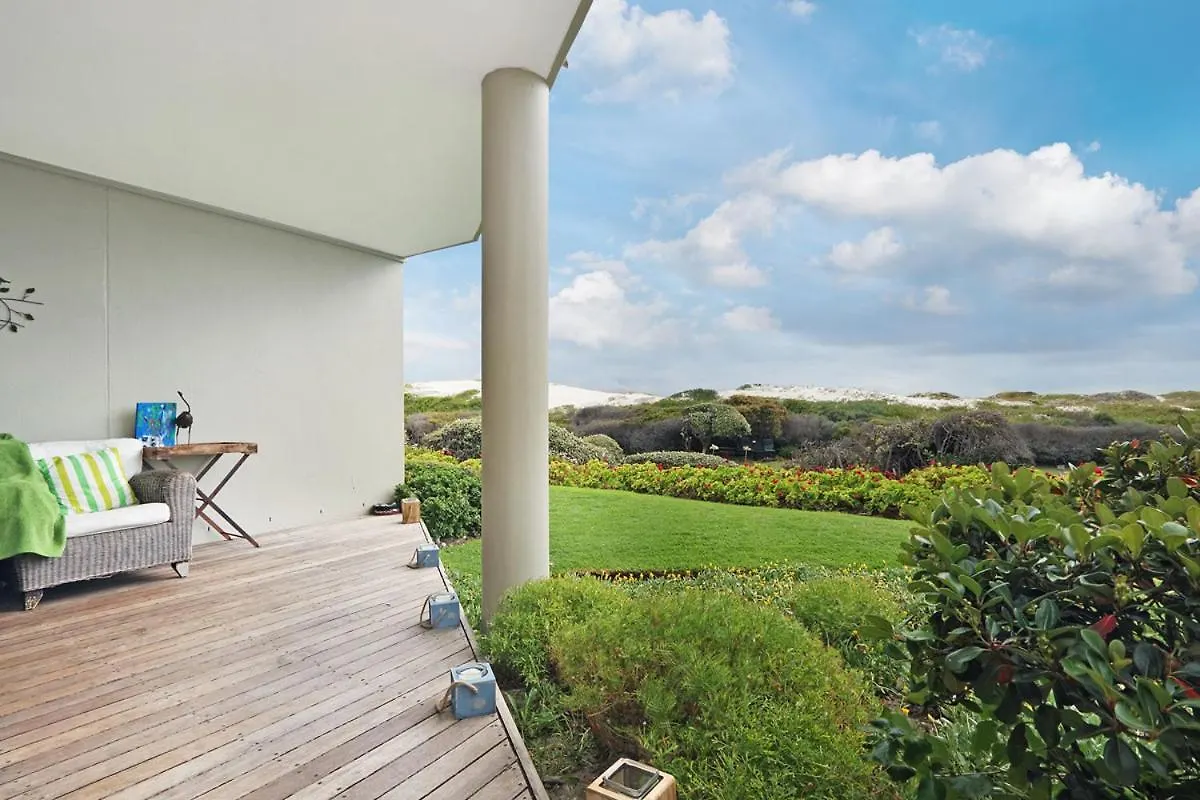 Dolphin Beach E5 Bloubergstrand Apartment